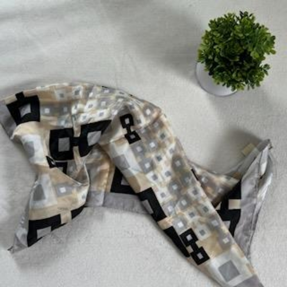 💞 🆕 Vintage Laria Scarf